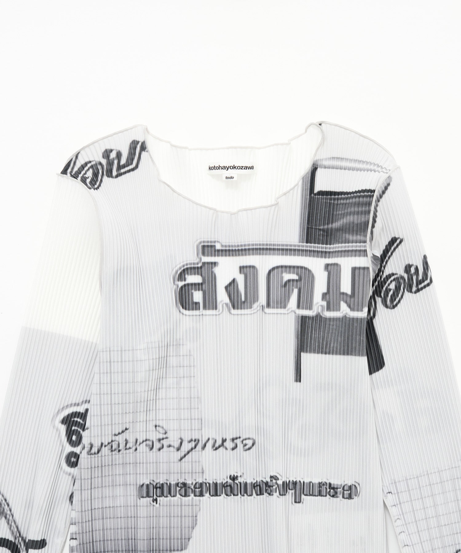 別注 GRAPHIC TINY TOP kotohayokozawa