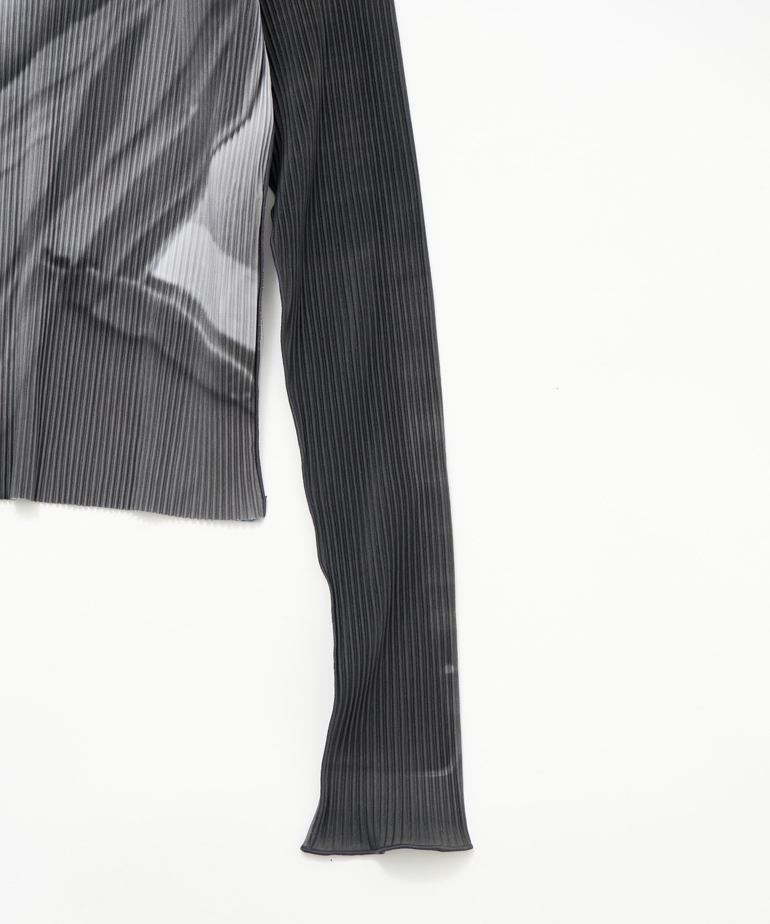 別注 GRAPHIC TINY TOP kotohayokozawa