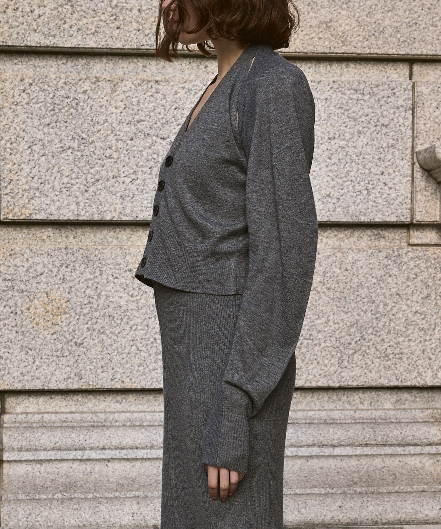 RIB SWITCHING SHORT CARDIGAN A CCORDION