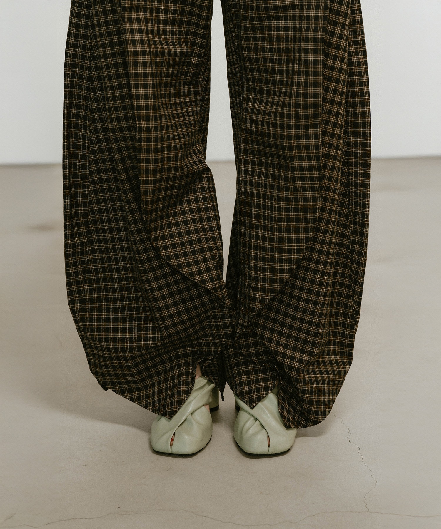 slit deformed pants(unisex) Knuth Marf