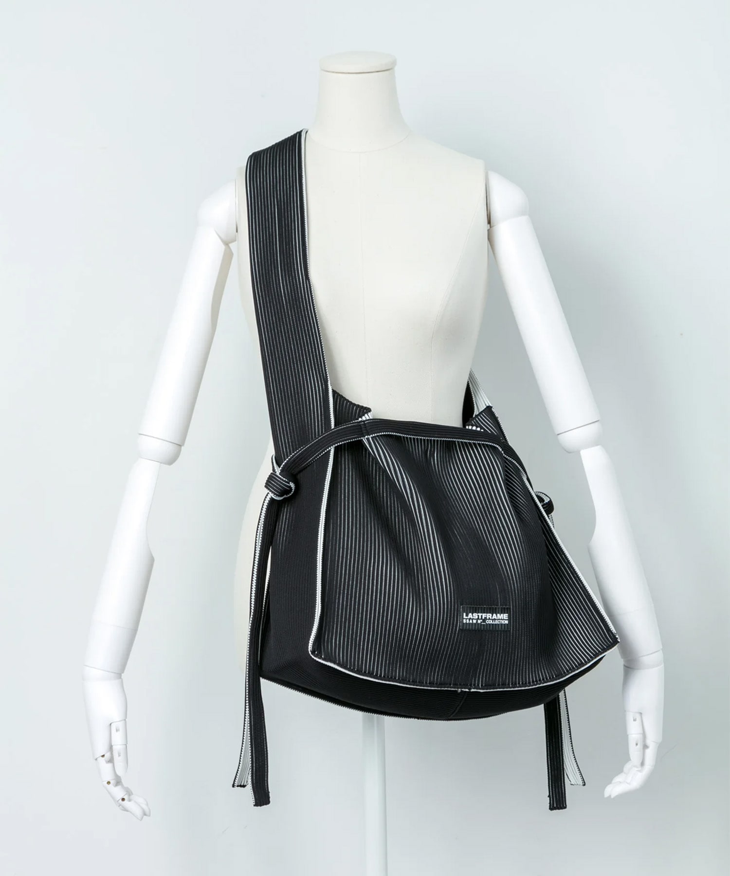 HINEMOSU TOTE LASTFRAME