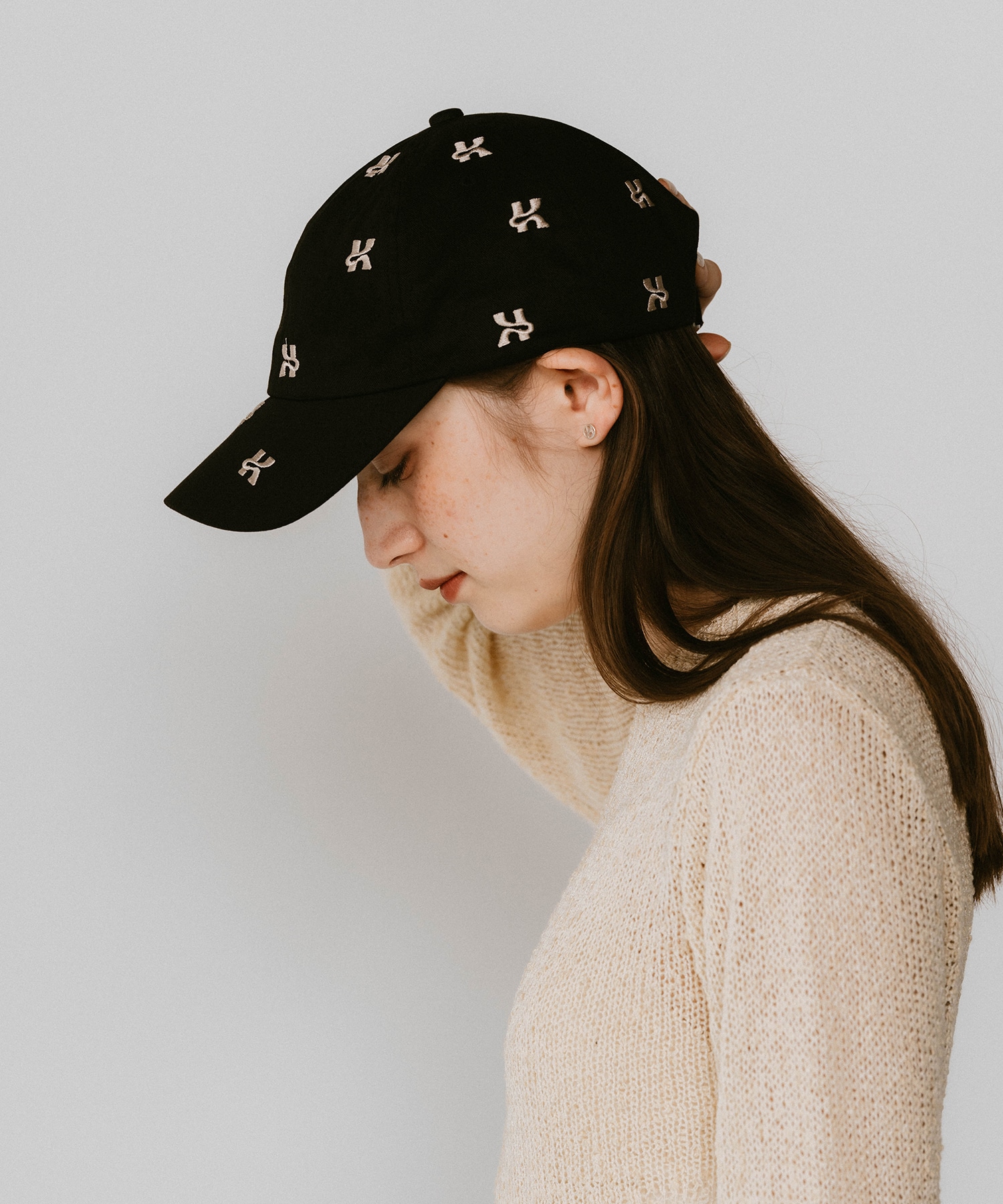 K logo cap Knuth Marf