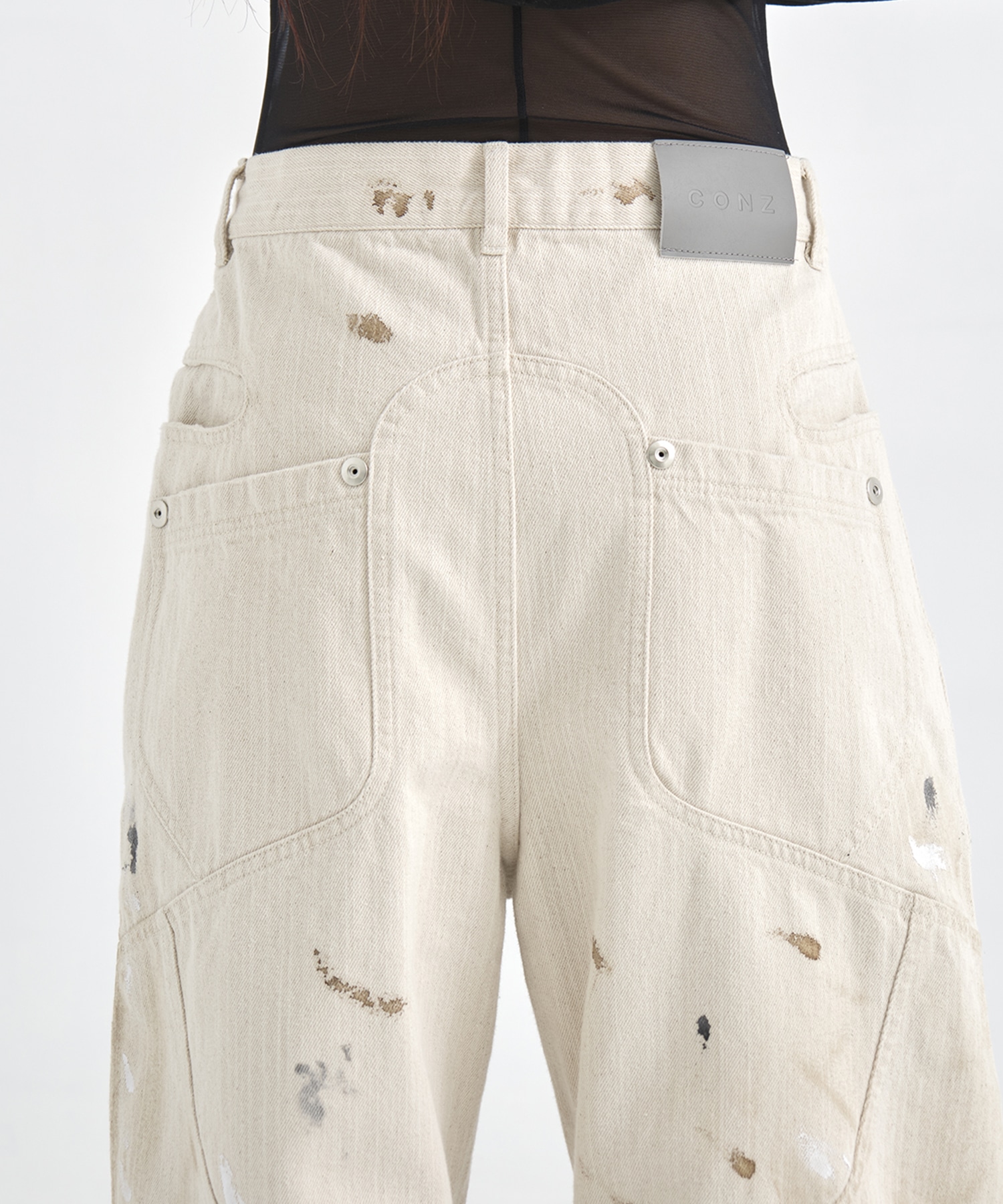 paint curved jeans CONZ