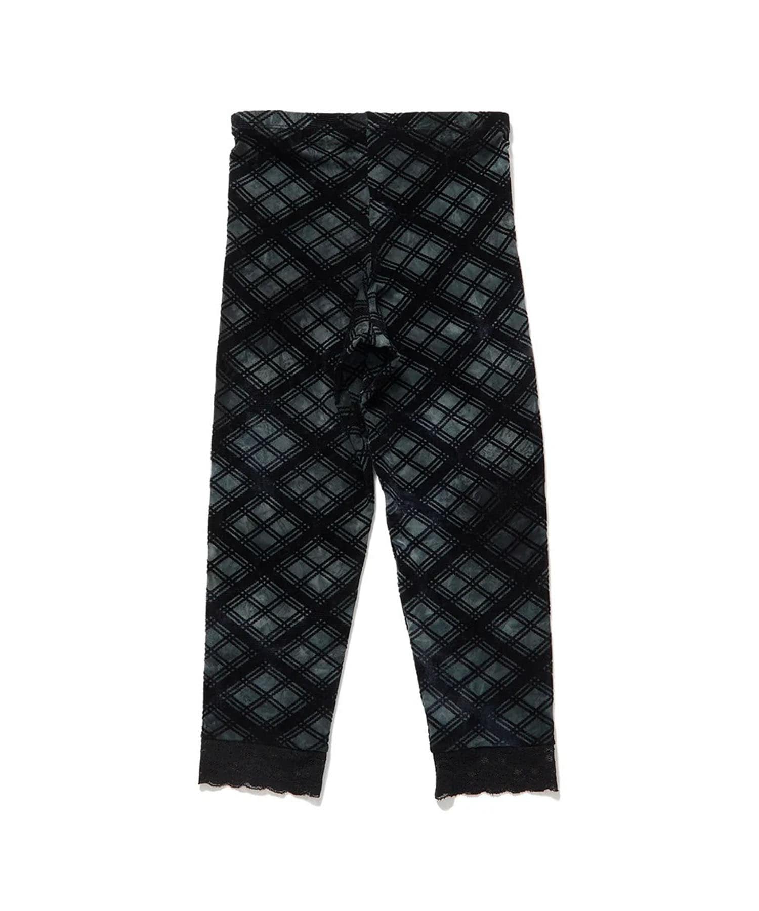Lace-Trim Mid-Calf Shorts PERVERZE