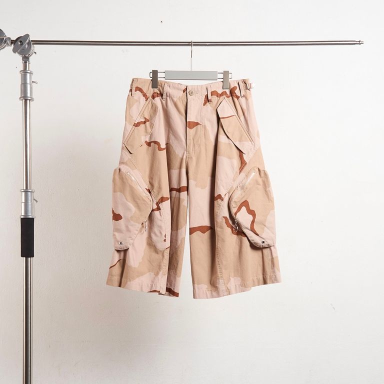 3D TWISTED CARGO SHORTS NVRFRGT