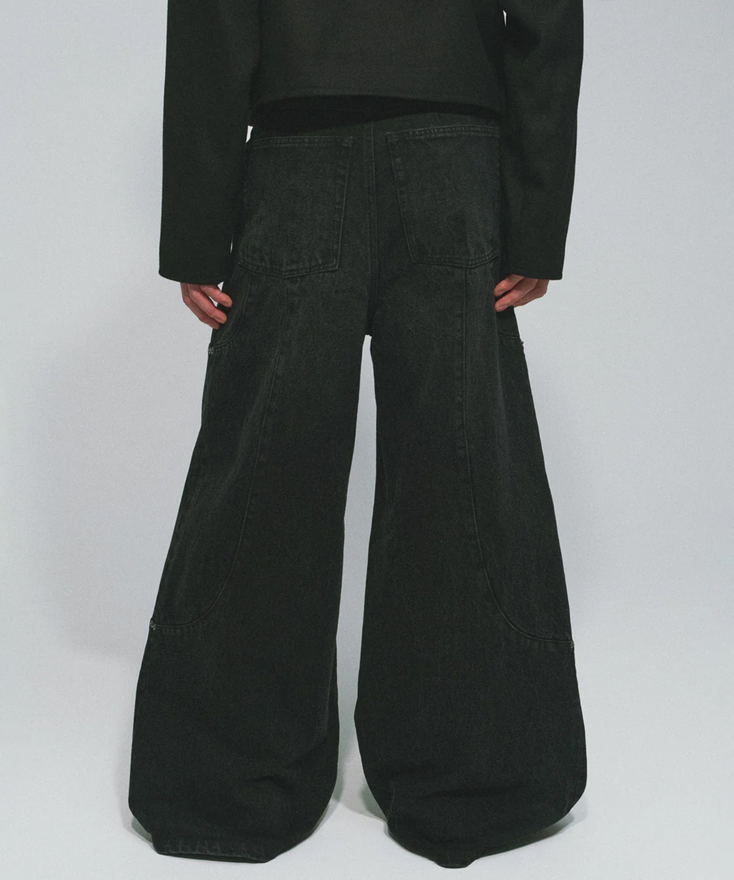 TUCK WIDE DENIM PANTS GOAT ESSENCE