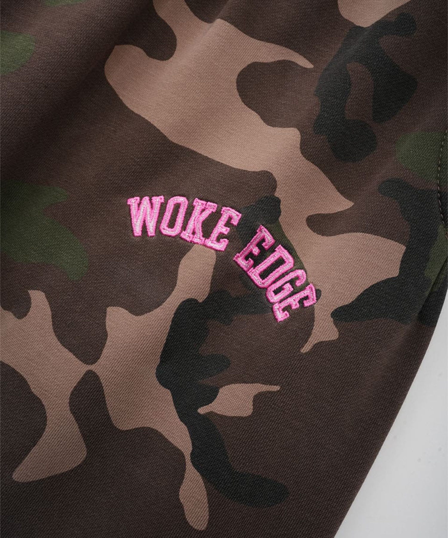 Splayed Camo Sweat Pants WOKE EDGE