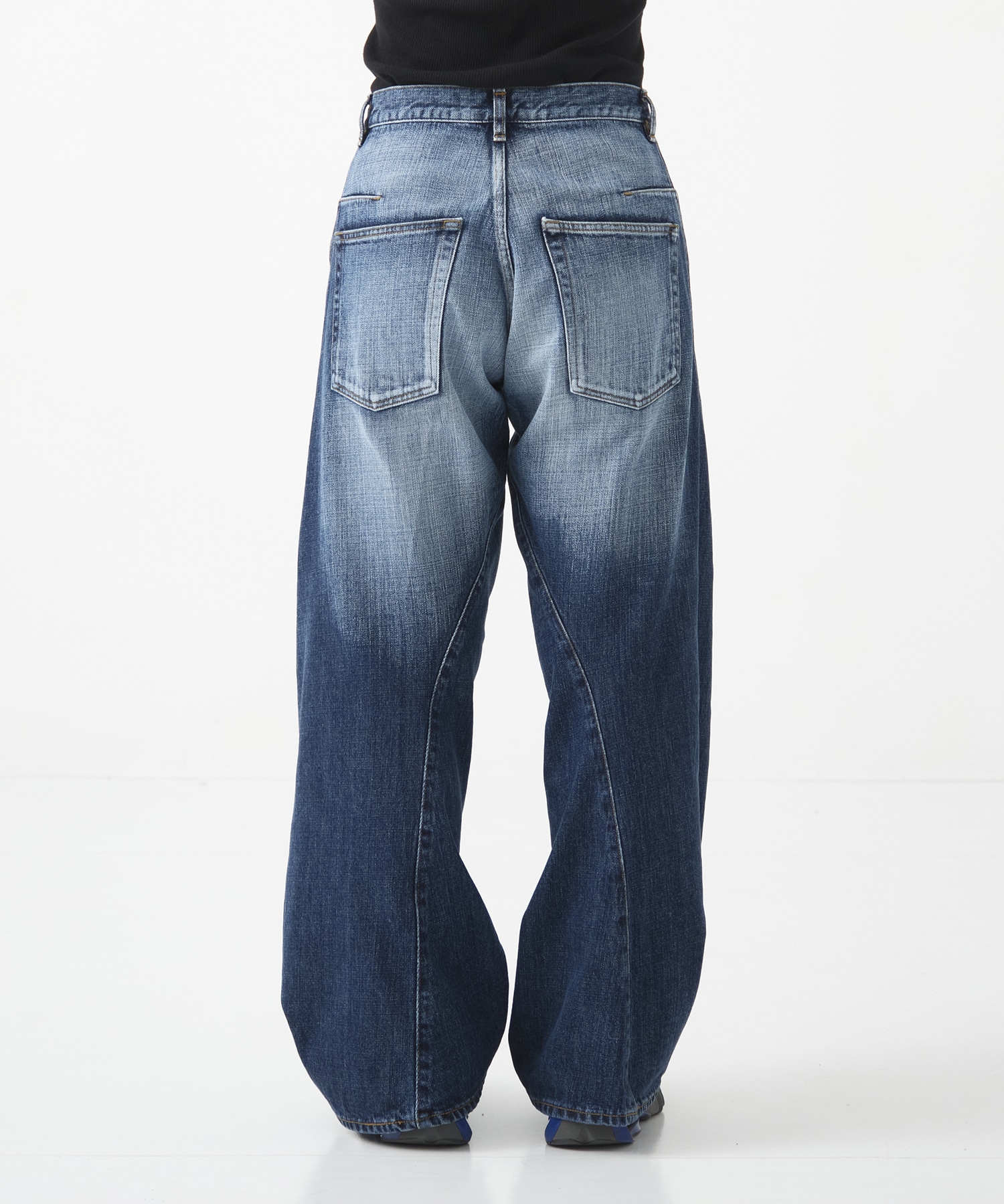 別注 3D TWISTED WIDE LEG FADED JEANS NVRFRGT