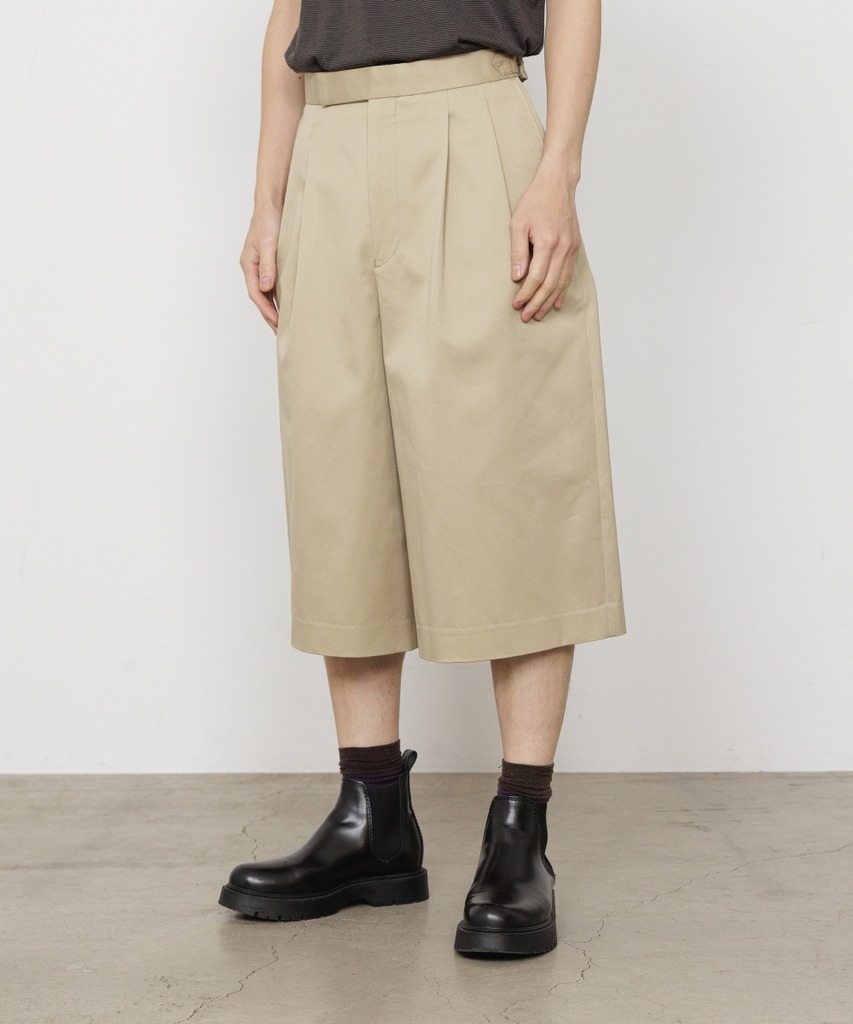 TWO TUCK CROPPED TROUSERS MARKAWARE/marka