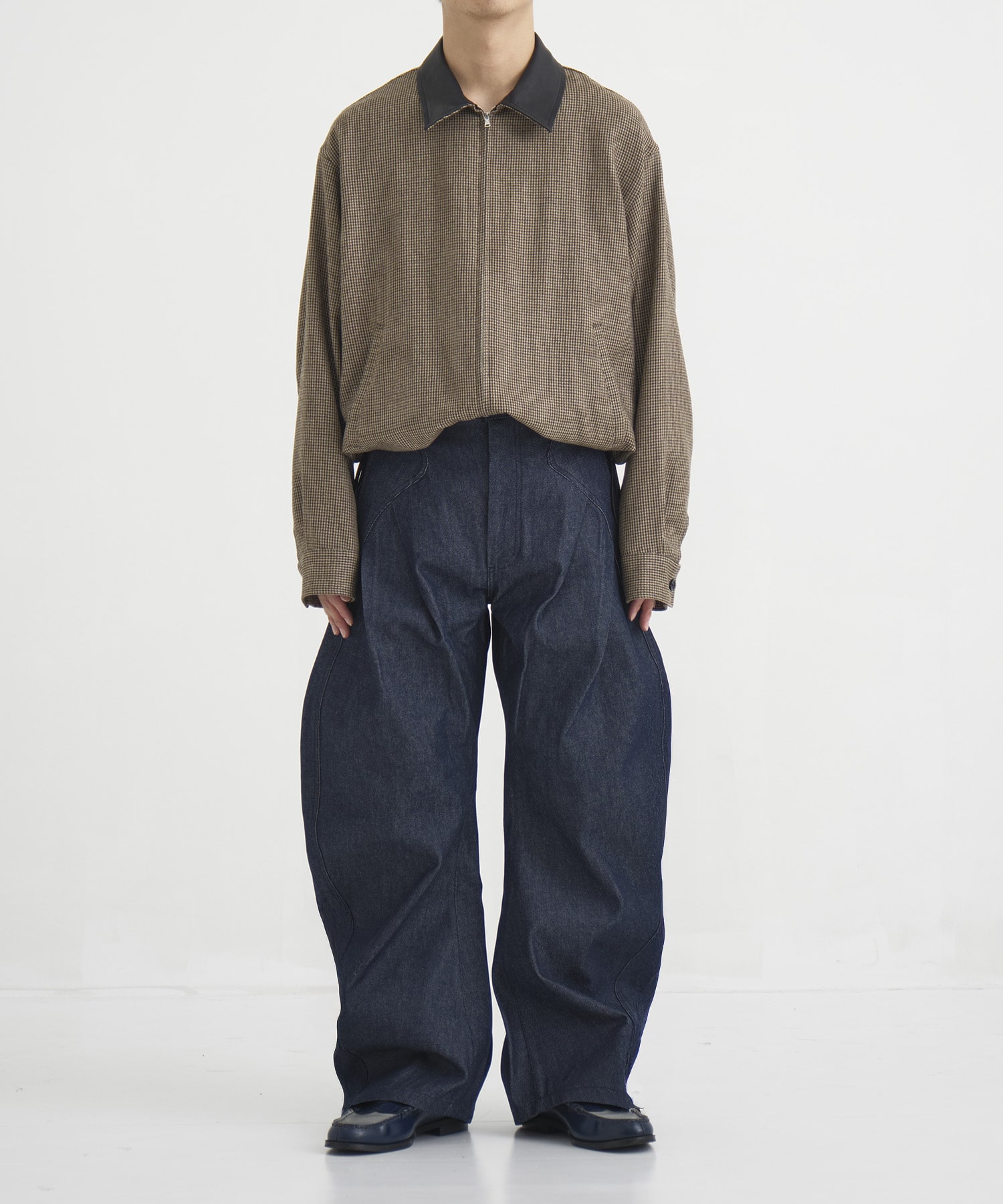 RIGID CURVED DENIM CONZ