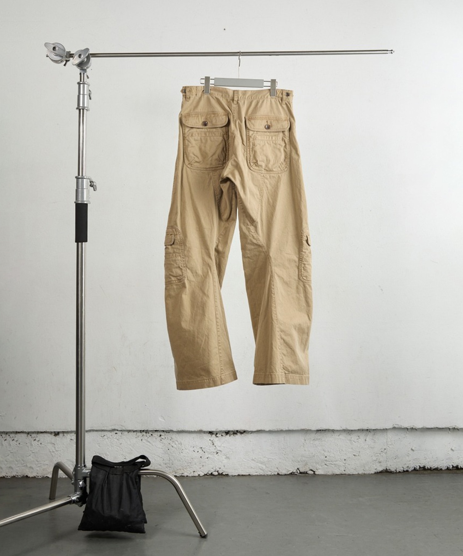 MULTI POCKET CARGO PANTS NVRFRGT