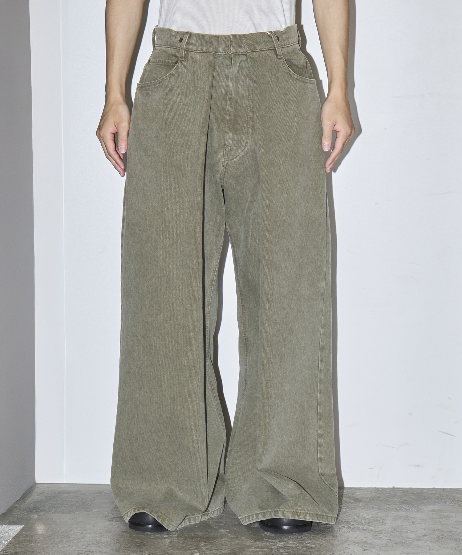 Tucked Denim Jeans Nomat