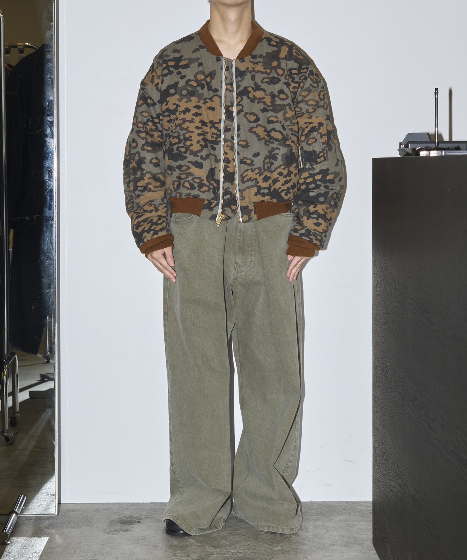 Third Way Cropped Bomber LES SIX