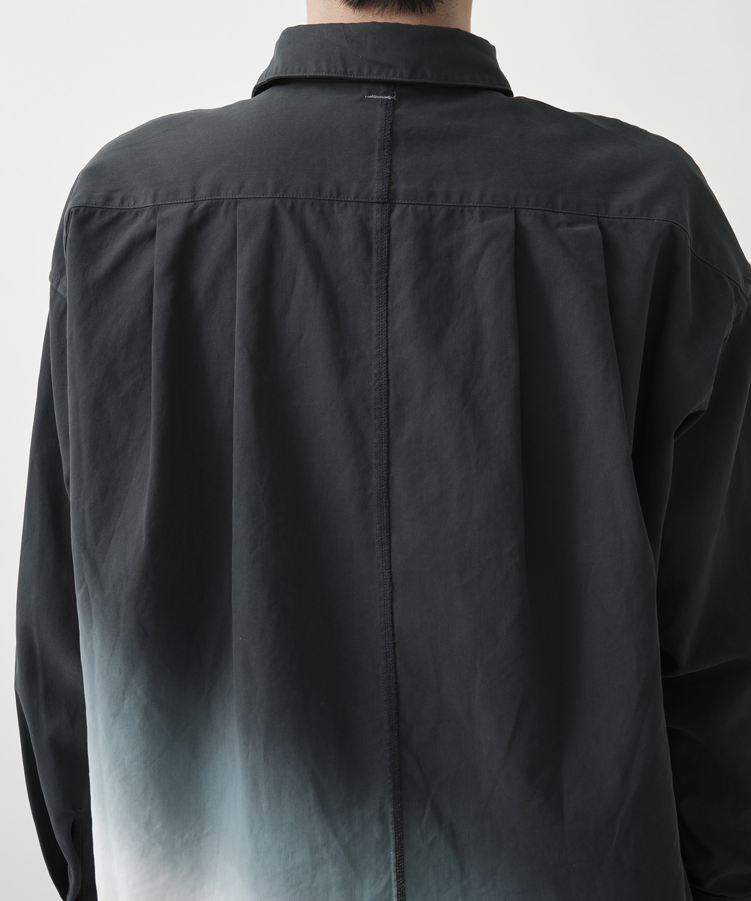 ROOMY SHIRT WITH THE DYE(ISSUE8) SHINYAKOZUKA