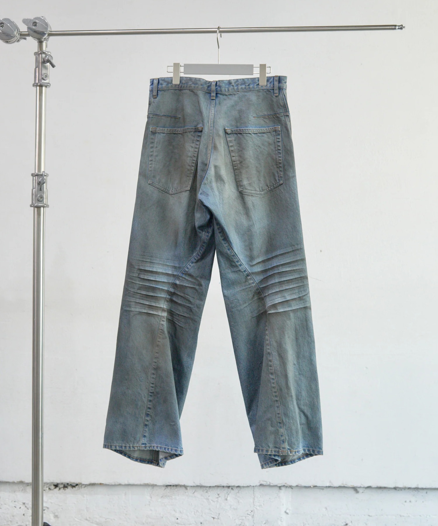 3D TWISTED WIDE LEG JEANS NVRFRGT