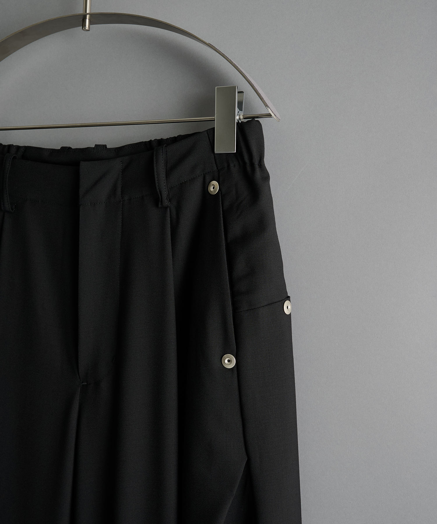 curve leg trousers 2.0 CONZ