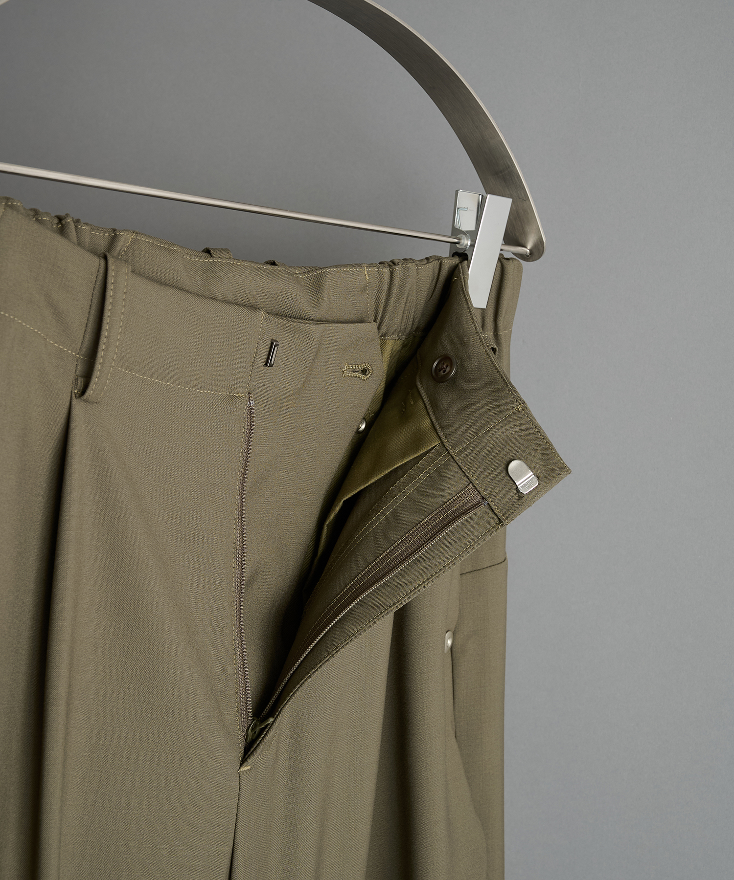 curve leg trousers 2.0 CONZ