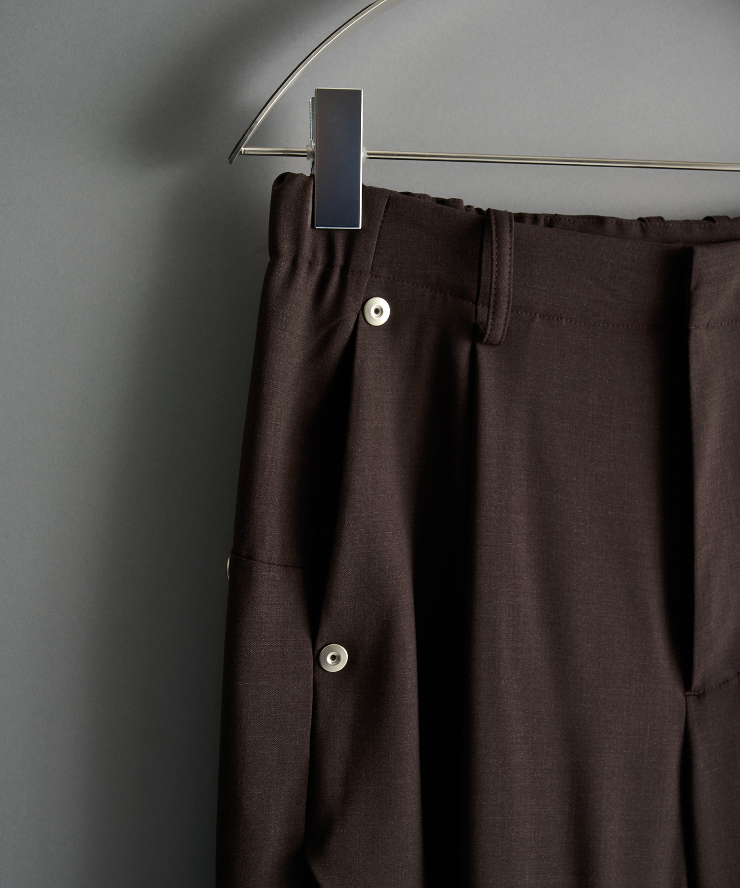 curve leg trousers 2.0 CONZ