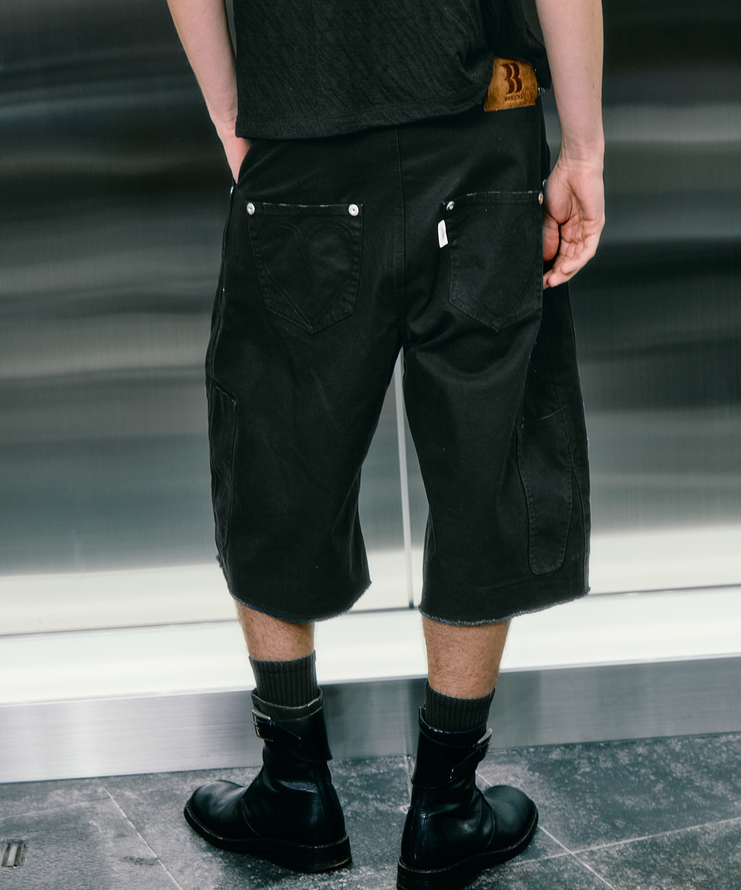 BASICKS×duck double knee curve leg shorts CONZ
