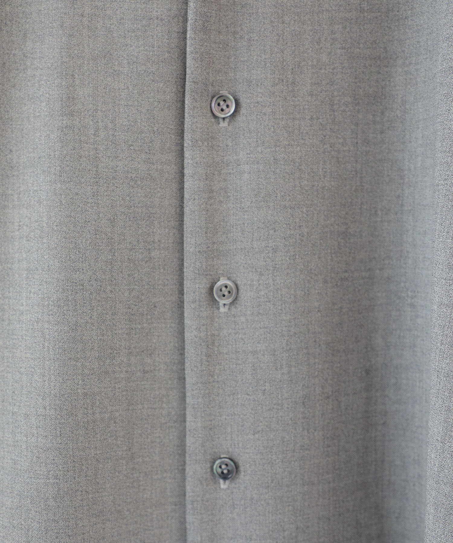 leather color panel sleeve shrit CONZ