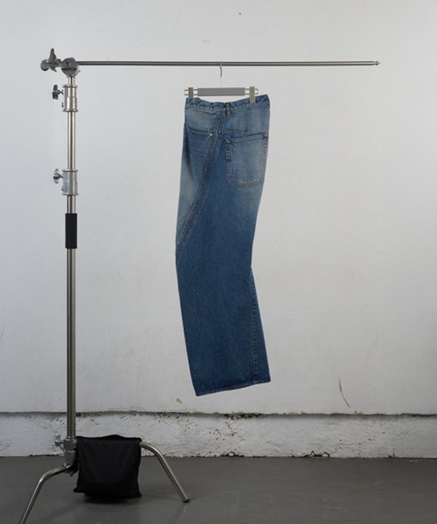 3D TWISTED WIDE LEG JEANS NVRFRGT