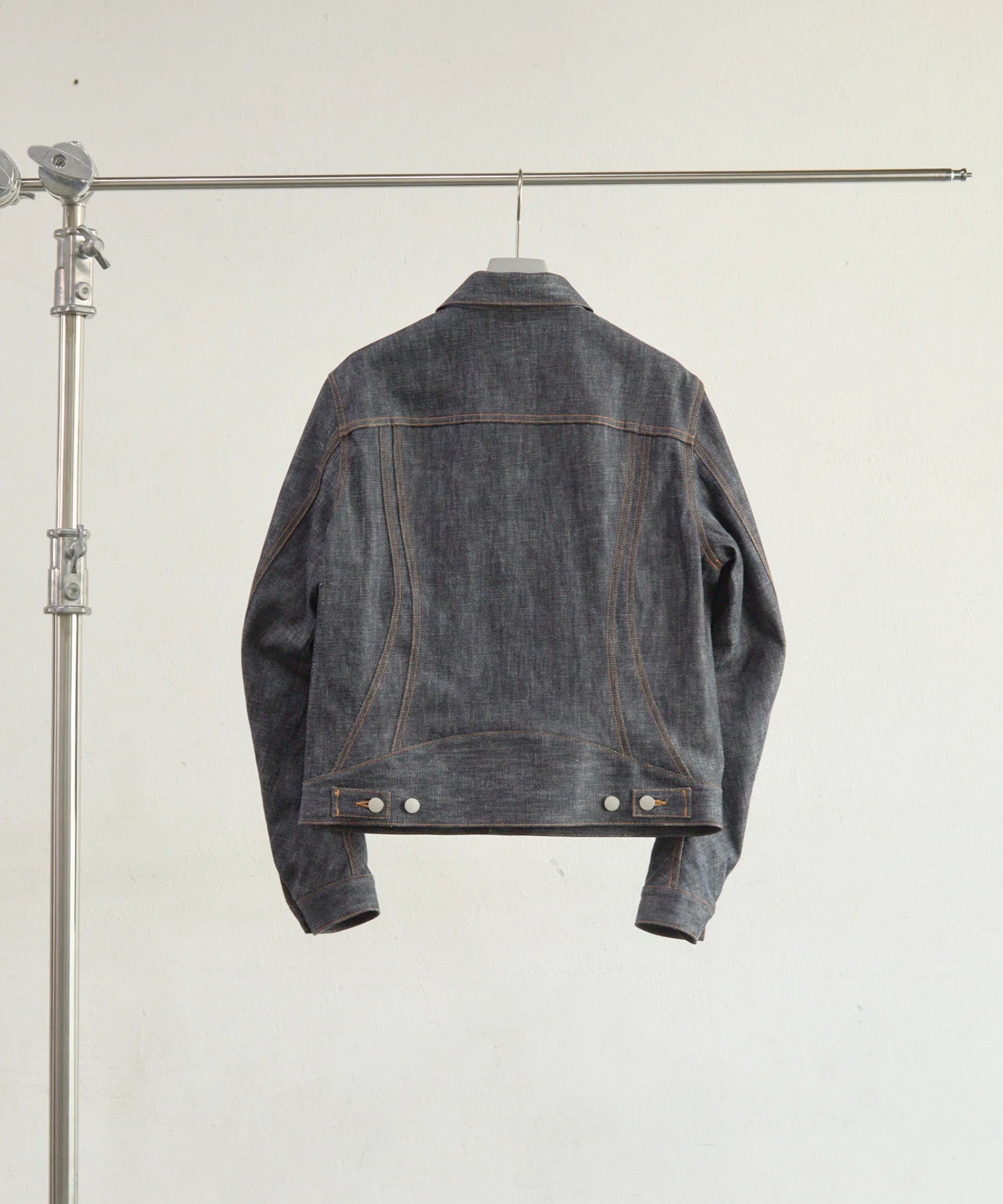 DENIM TRUCKER JACKET NVRFRGT