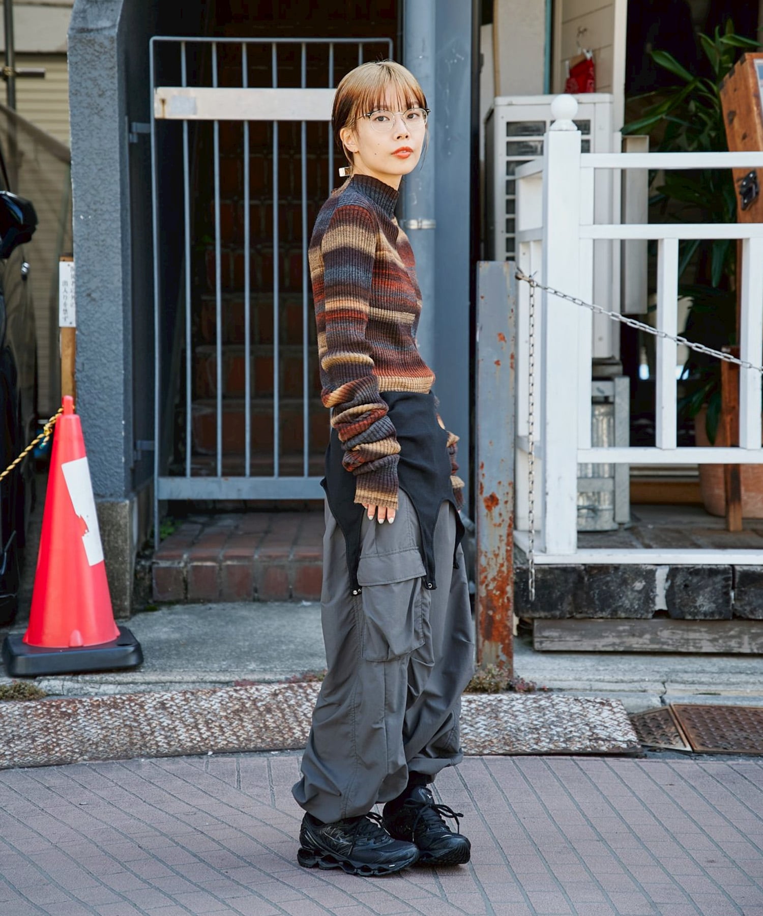LAYERED PARACHUTE PANTS CONZ