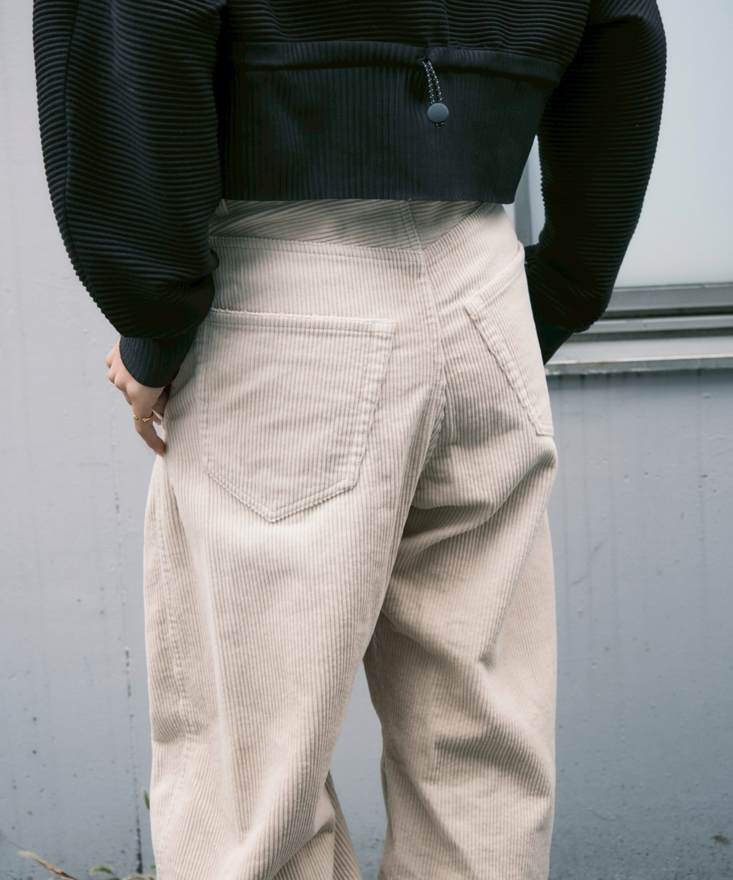 CORDUROY BLAST PAINT CURVED LEG PANTS CONZ