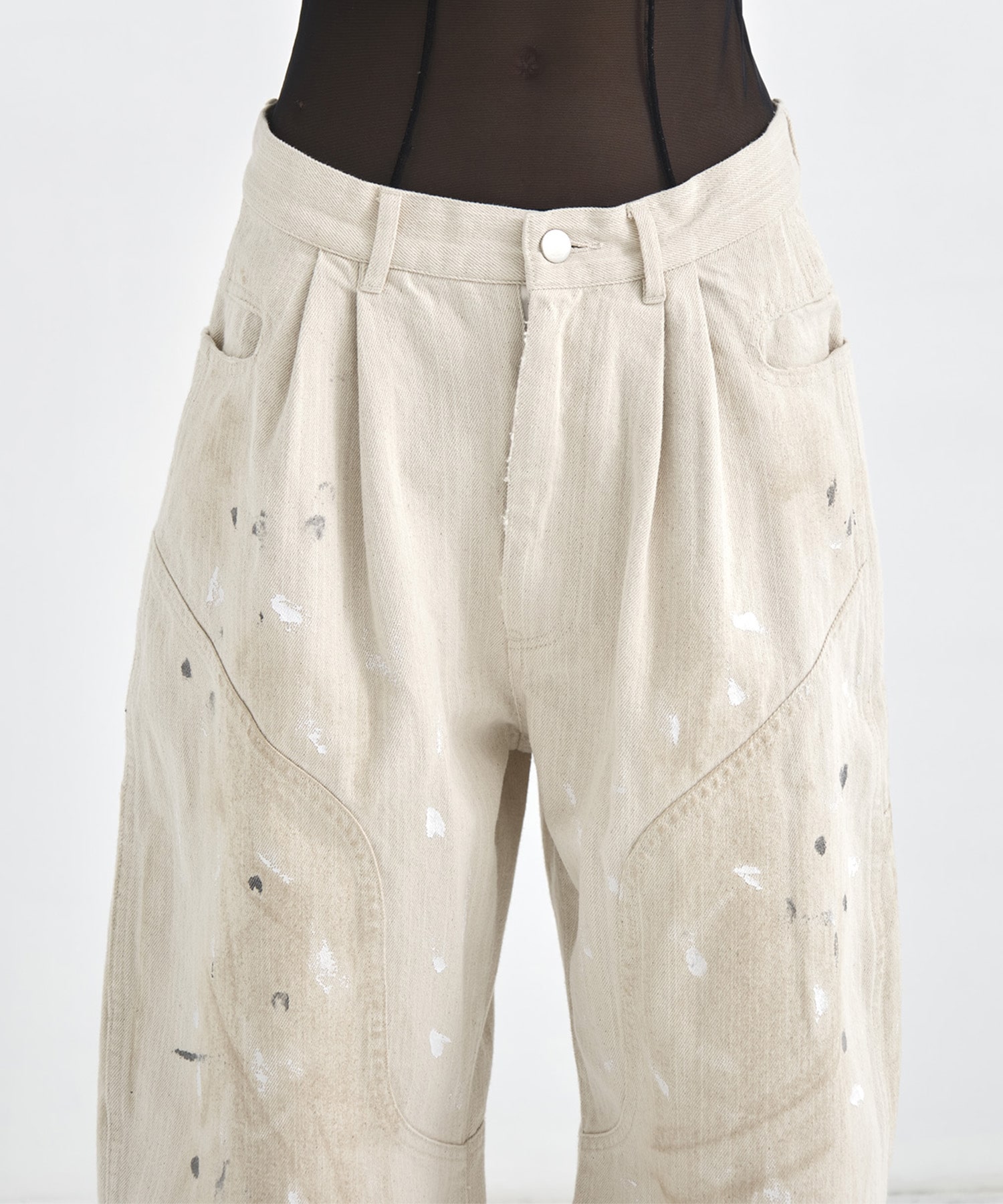 paint curved jeans CONZ