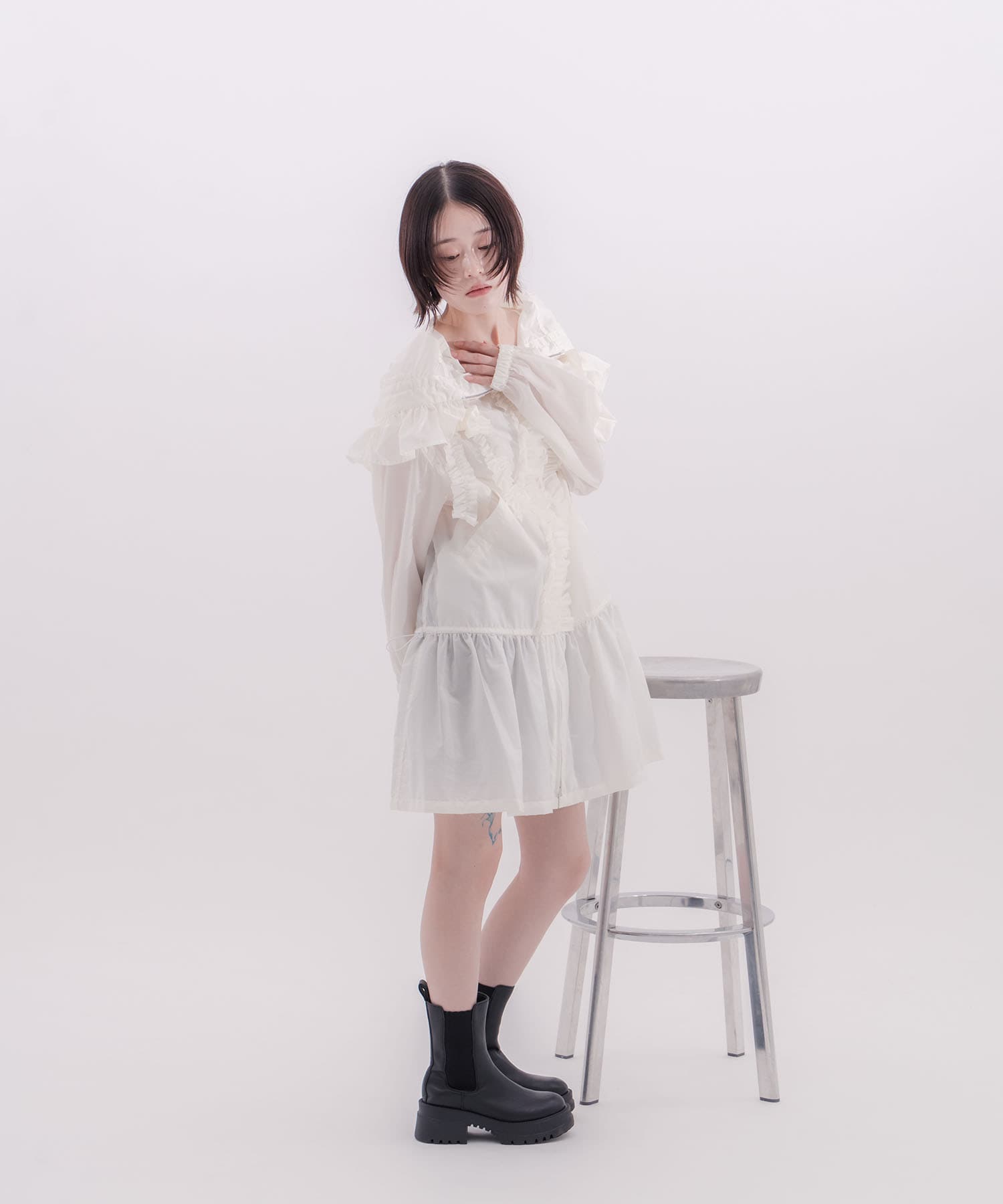 Nylon frilled mountain parka naokitomizuka