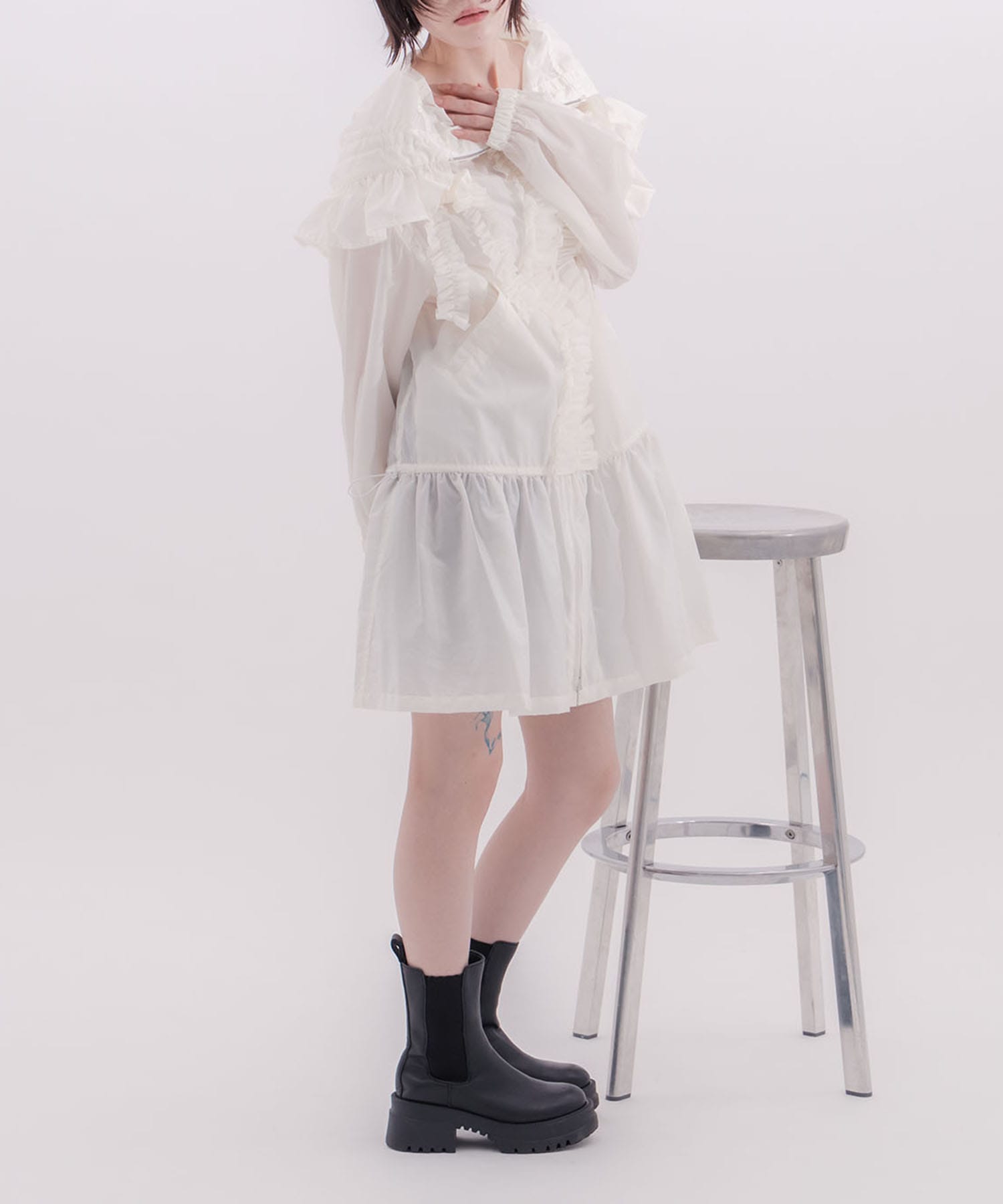Nylon frilled mountain parka naokitomizuka