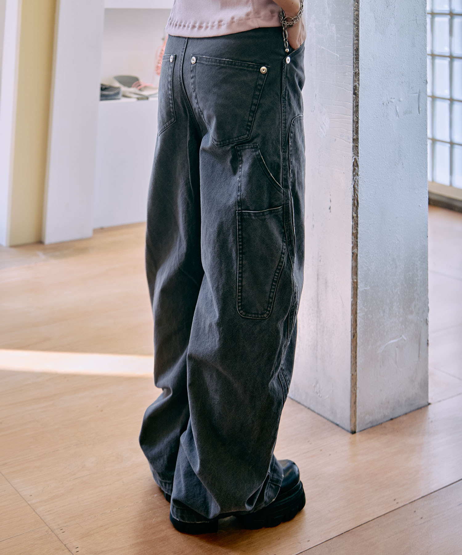 duck double knee curved leg pants CONZ