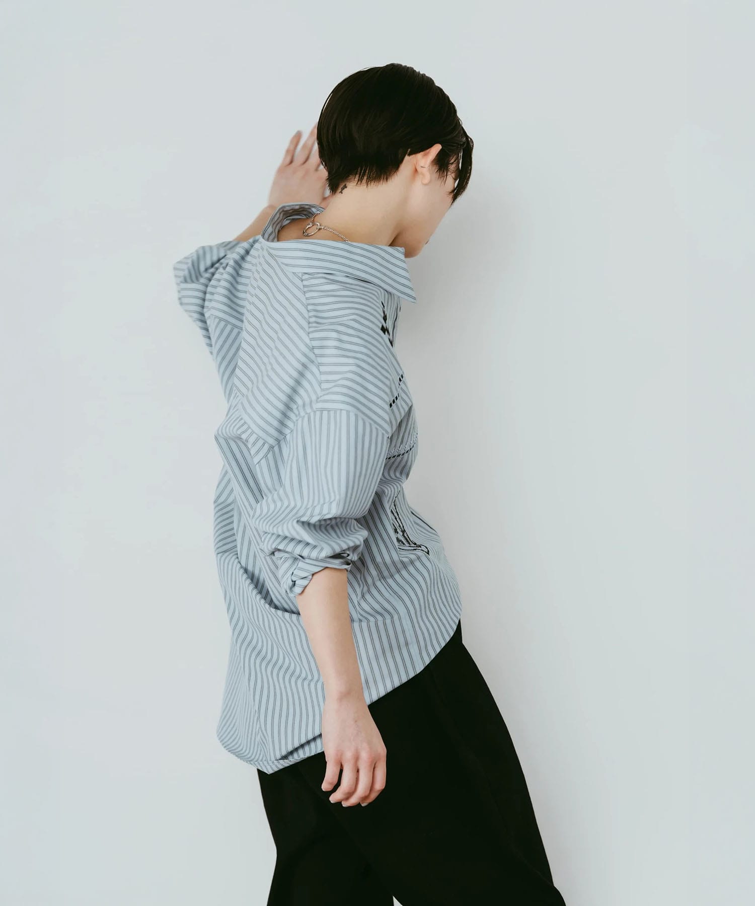 embroidered shirt(unisex) 
