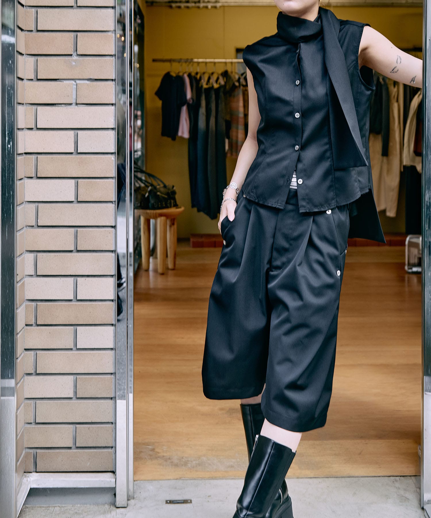 tied sleeve-less shirt CONZ