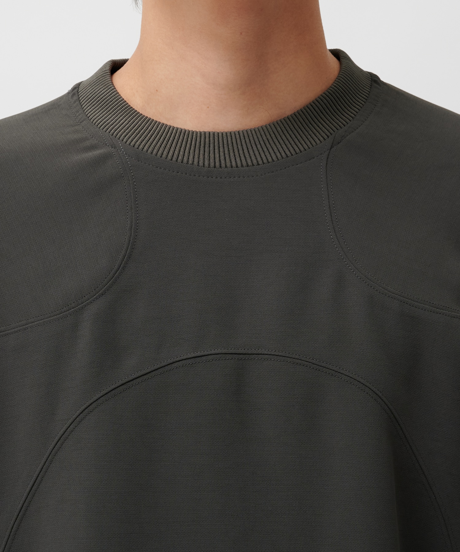 PANEL OVER CREW NECK TEE CONZ