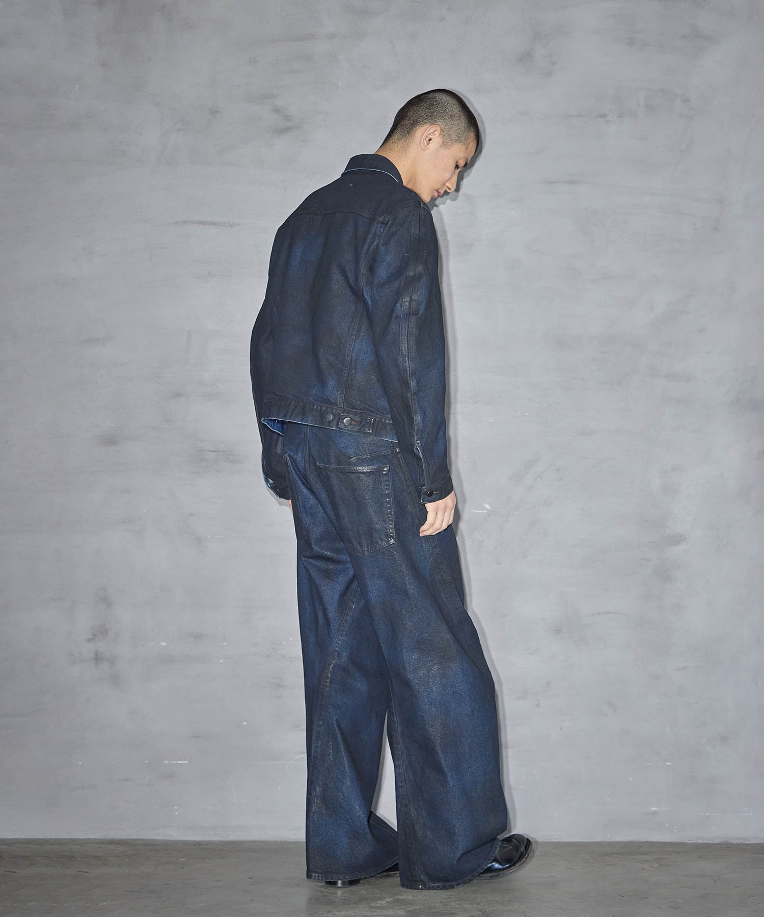 別注　COATING 3D TWISTED WIDE LEG JEANS NVRFRGT