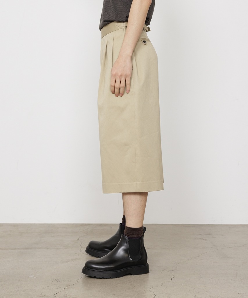 TWO TUCK CROPPED TROUSERS MARKAWARE/marka
