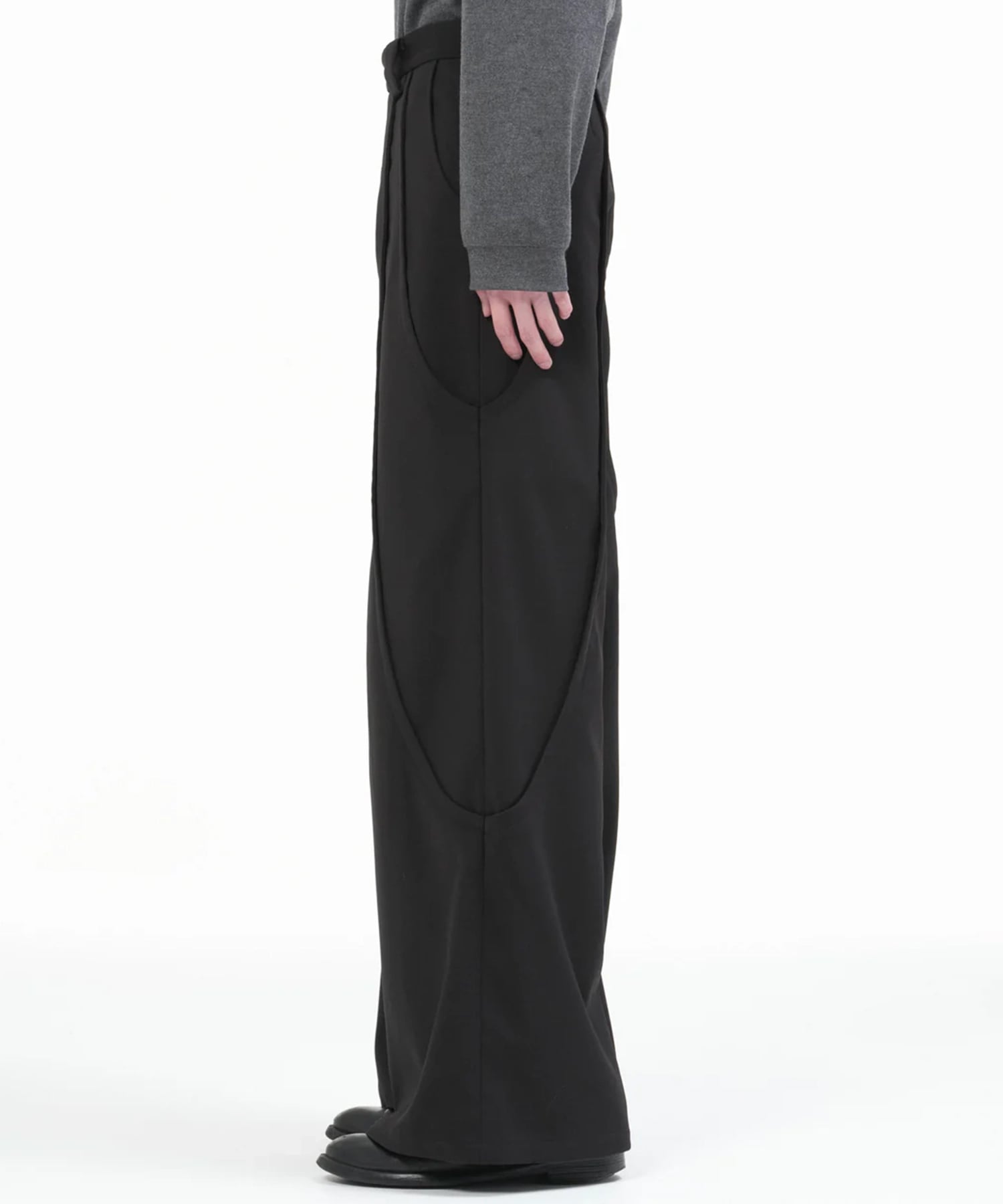 TUCK WIDE PANTS GOAT ESSENCE