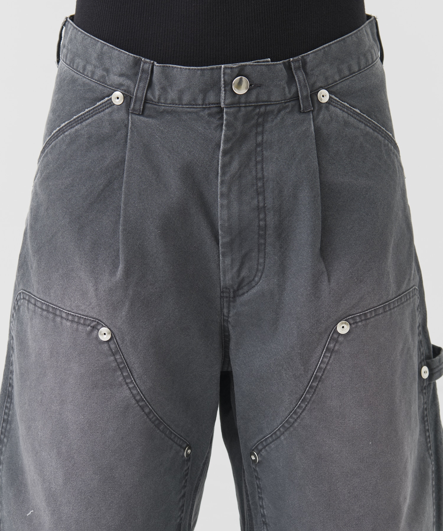 DUCK DOUBLE KNEE CURVED LEG SHORTS CONZ
