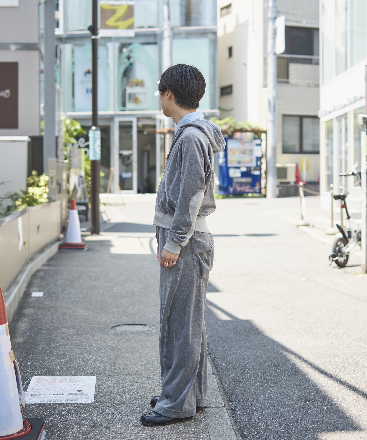 VELOUR ZIP UP HOODIE NVRFRGT