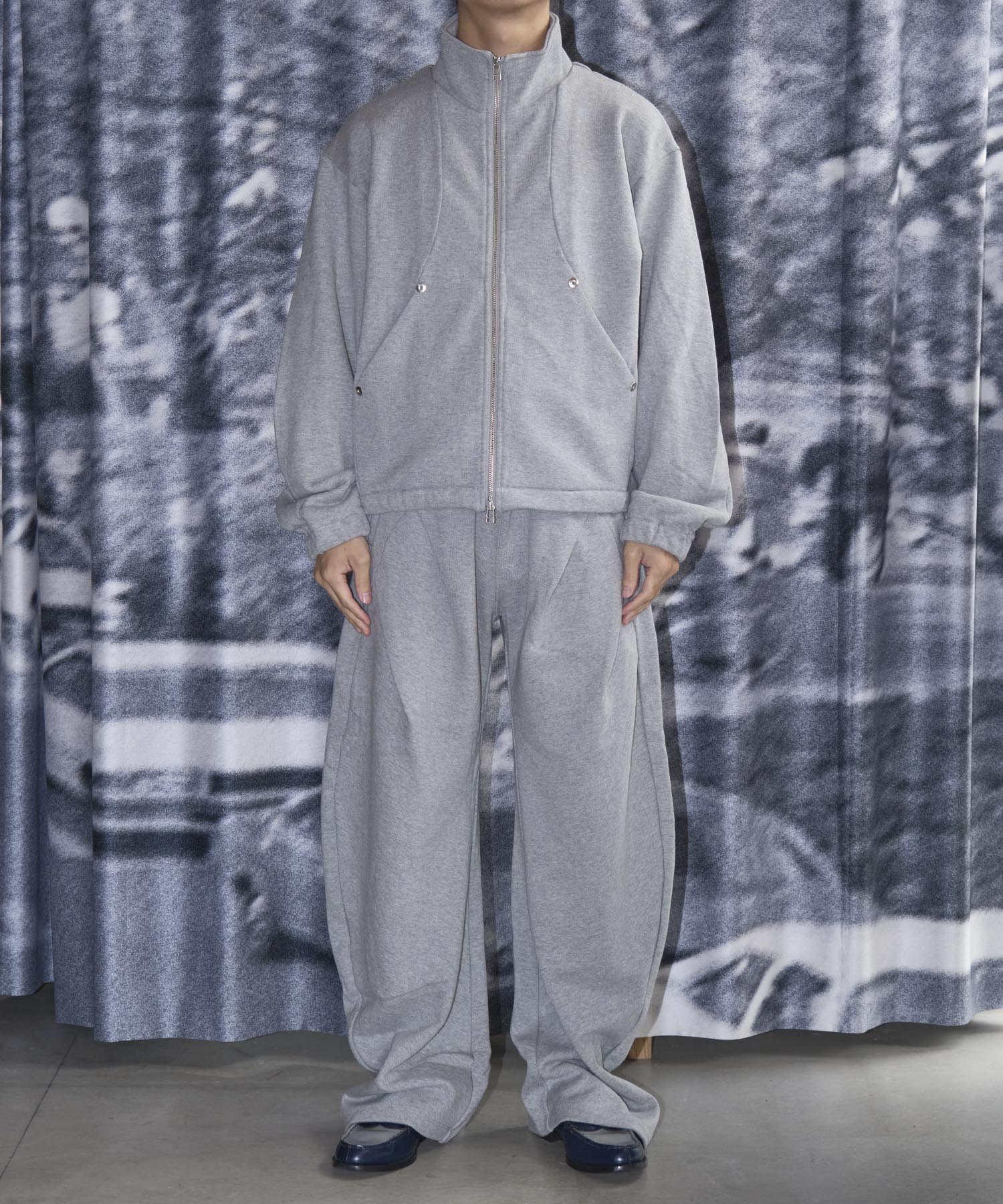 STAND ZIP UP CONZ