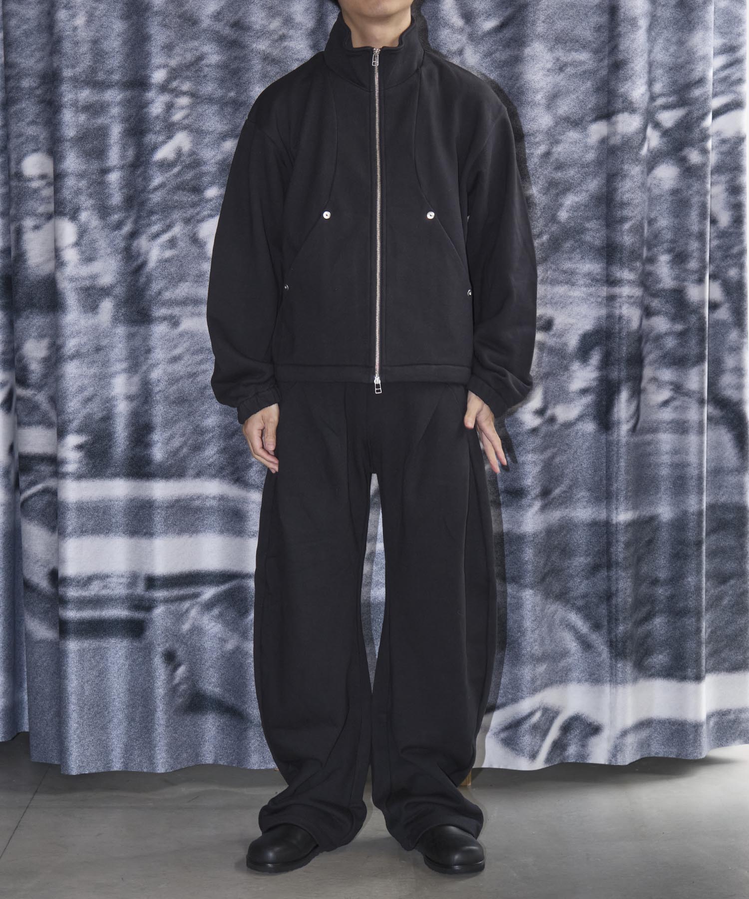 STAND ZIP UP CONZ