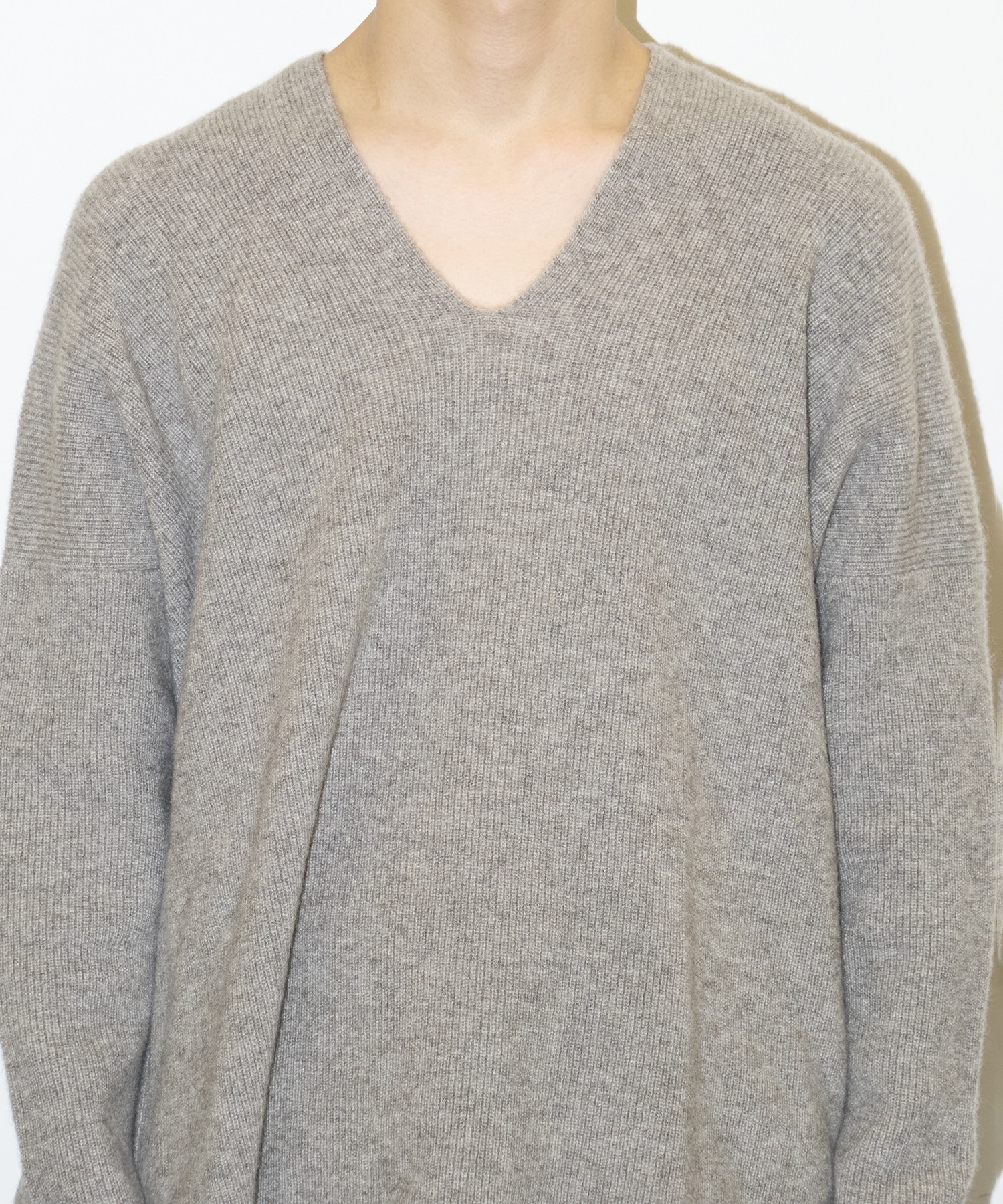 YAK V-neck Sweater Nomat