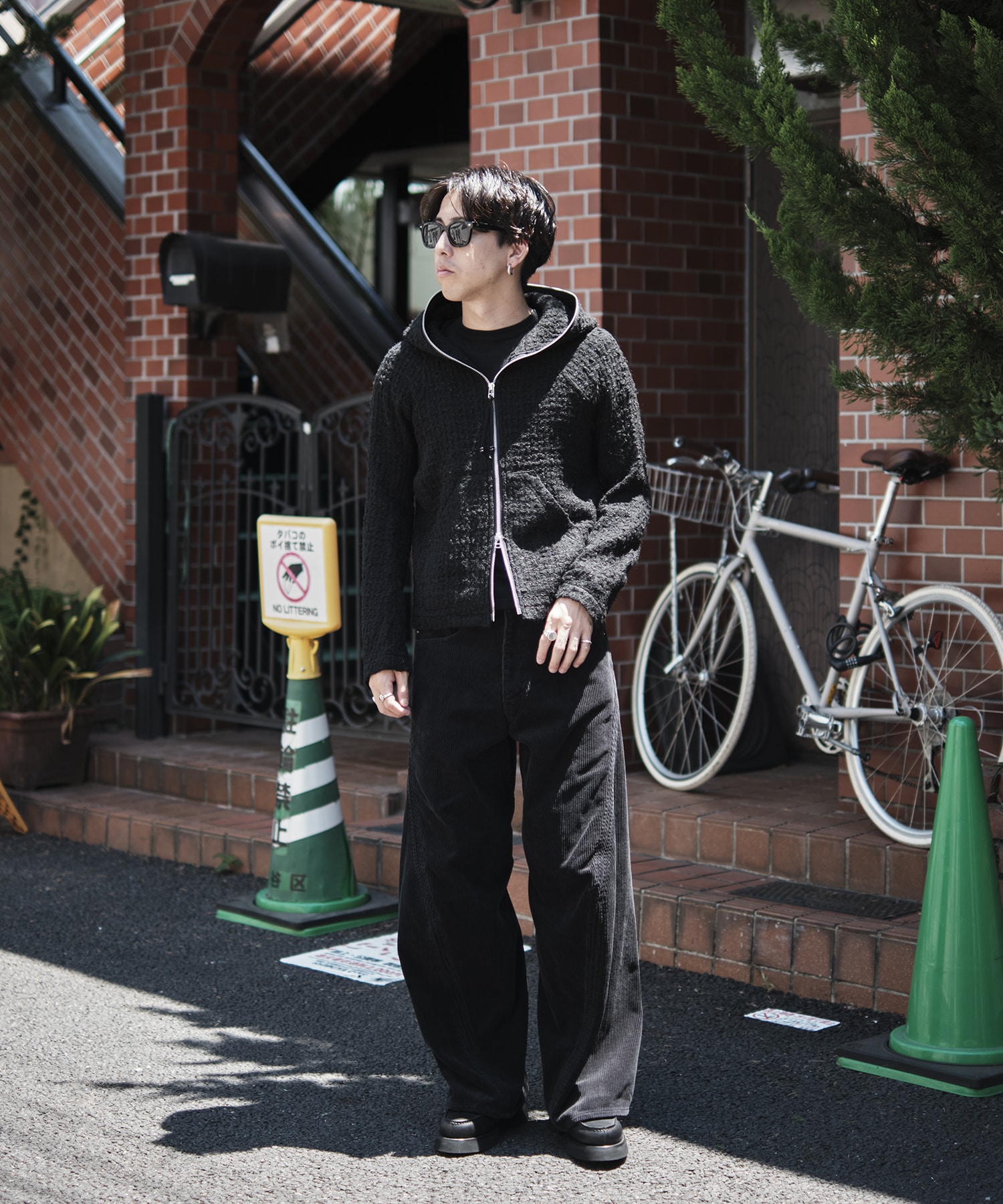 FULL ZIP UP HOODIE NVRFRGT