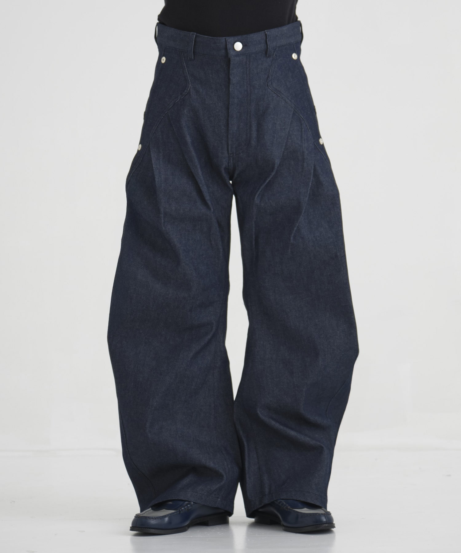 RIGID CURVED DENIM CONZ