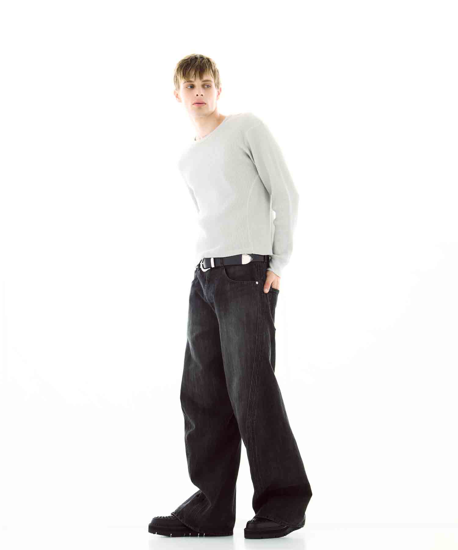 別注 3D TWISTED  WIDELEG JEANS NVRFRGT