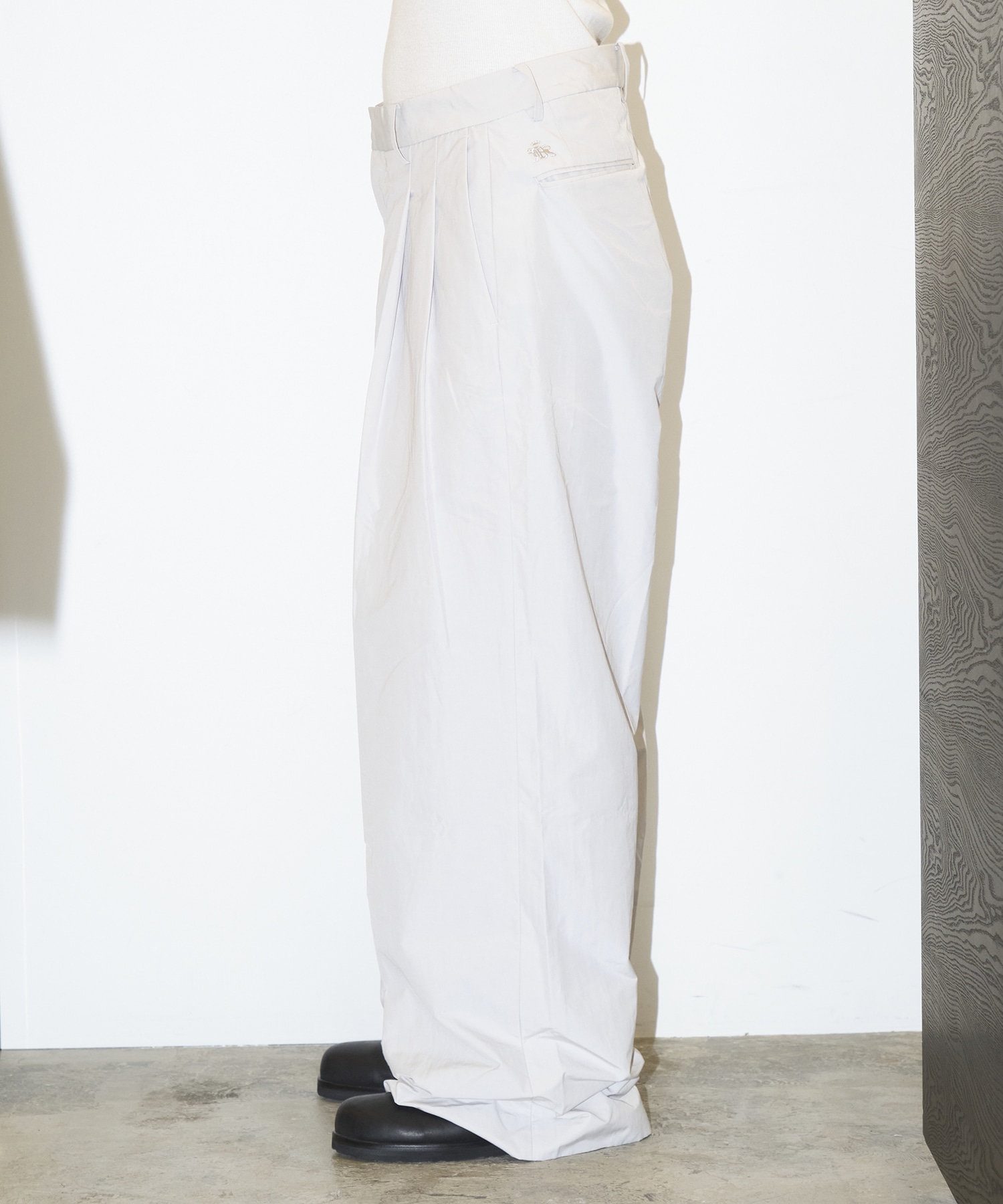 EWP 2 Tuck Trousers COOTIE PRODUCTIONS