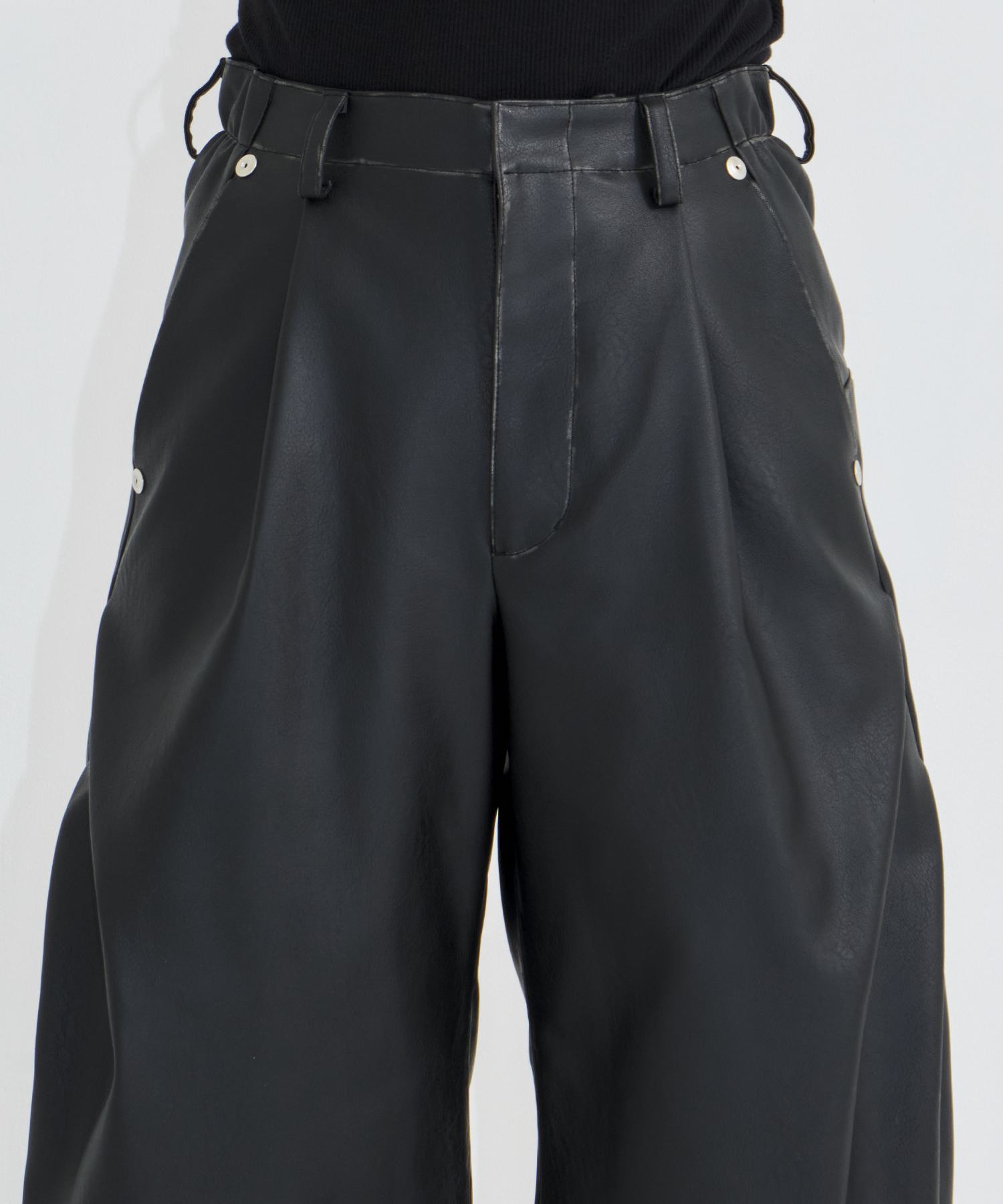 CURVED LEG TROUSERS FAUX LEATHER CONZ