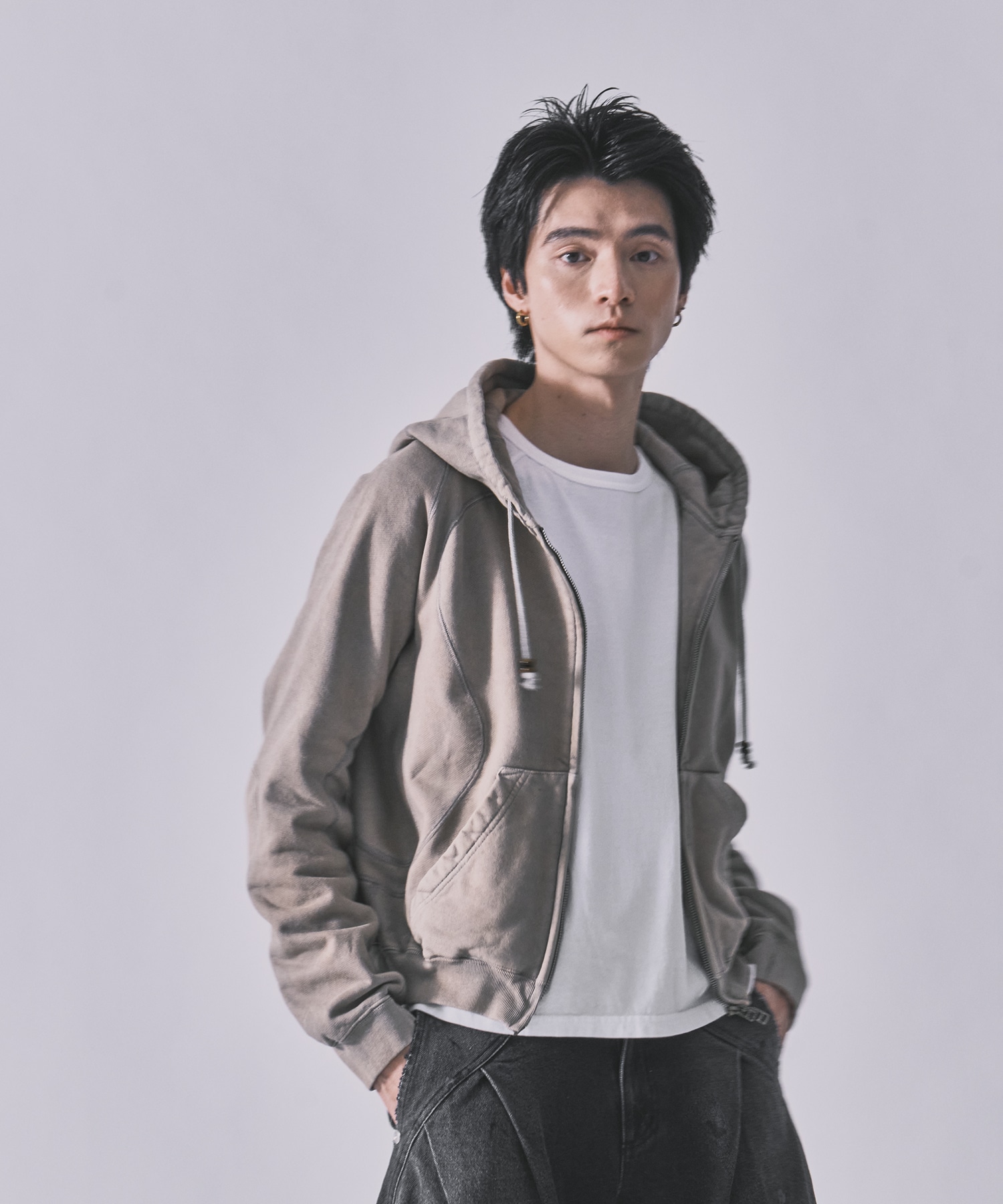 PANELED ZIP UP HOODIE NVRFRGT