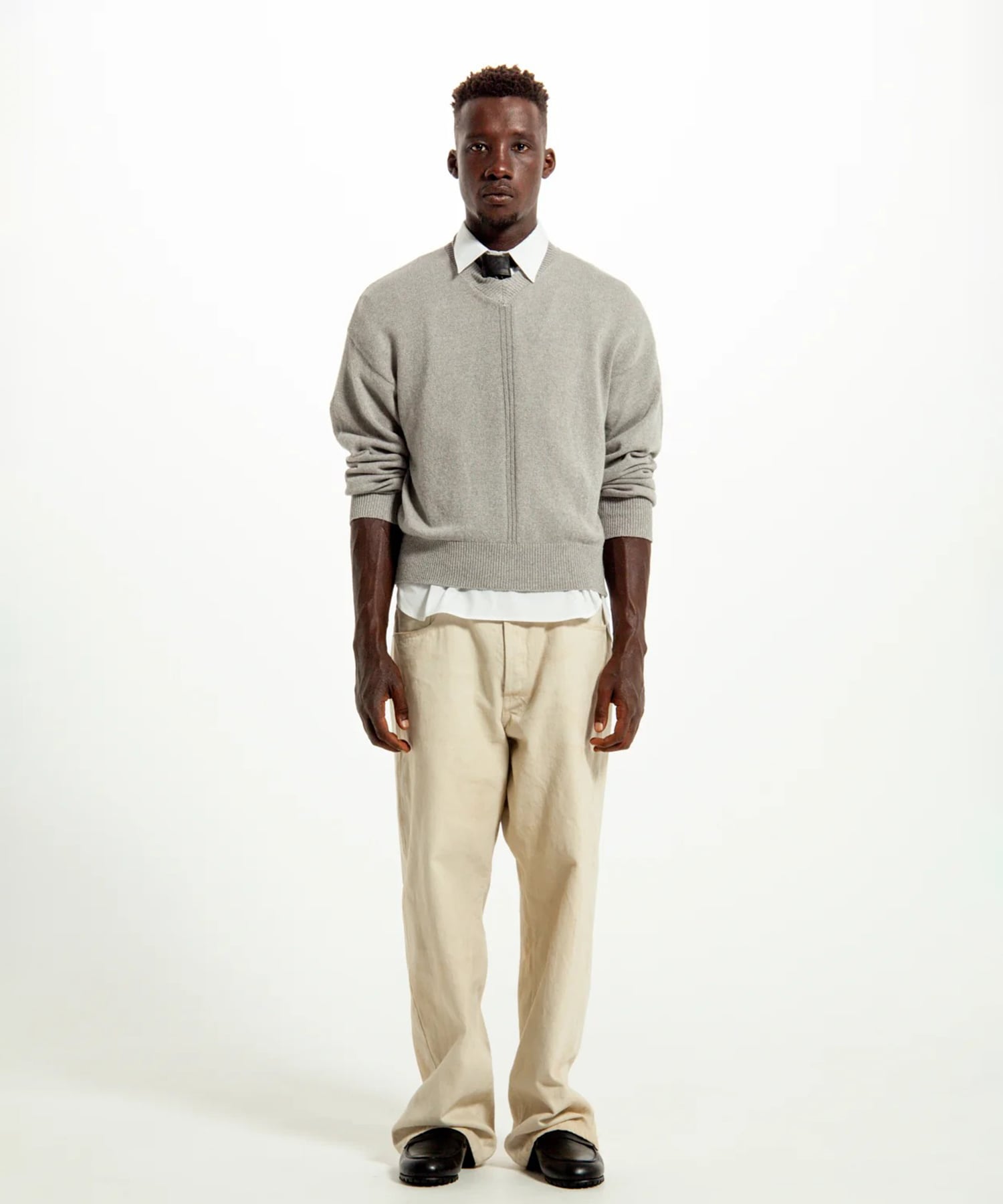 V NECK LIGHT KNIT SWEATER SimplyComplicated